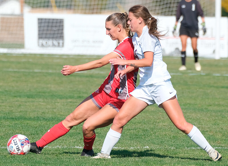 Riley Noles (left) and the Trappers will look to advance to the semifinals with a home match against Otero College at noon on Saturday.
Tribune photo by Seth Romsa